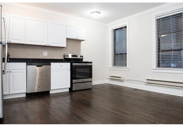 3345 N Marshfield Avenue 309, Chicago, IL 60657
