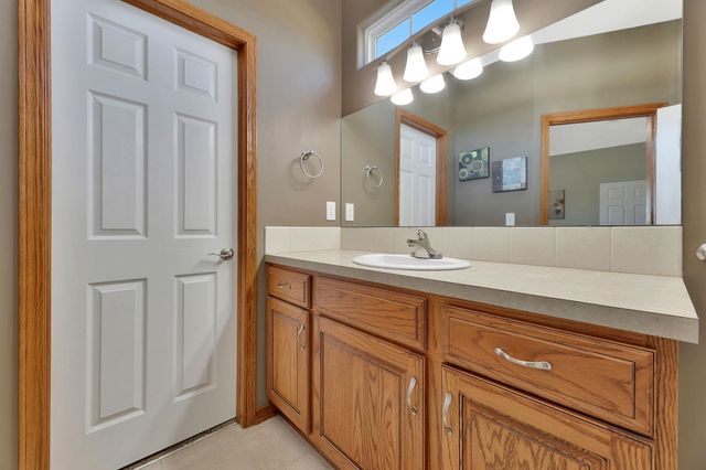 3019 Rocky Ridge St, Augusta, KS 67010