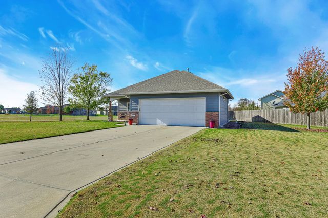 3019 Rocky Ridge St, Augusta, KS 67010