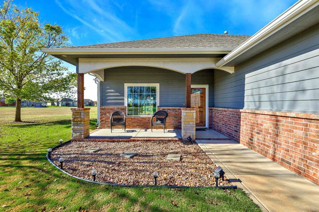 3019 Rocky Ridge St, Augusta, KS 67010