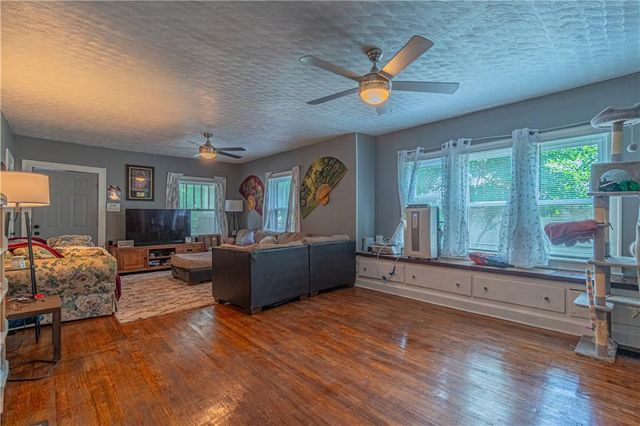 1958 N 28th Street, Kansas City, KS 66104