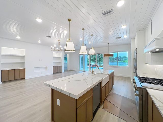 1205 FALCON DRIVE, Orlando, FL 32803