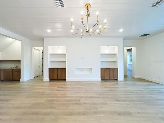 1205 FALCON DRIVE, Orlando, FL 32803