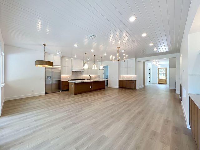 1205 FALCON DRIVE, Orlando, FL 32803