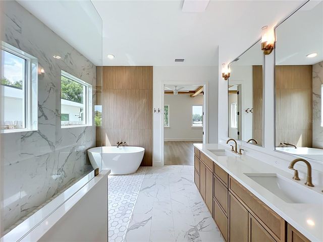 1205 FALCON DRIVE, Orlando, FL 32803