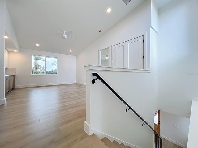 1205 FALCON DRIVE, Orlando, FL 32803