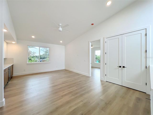 1205 FALCON DRIVE, Orlando, FL 32803
