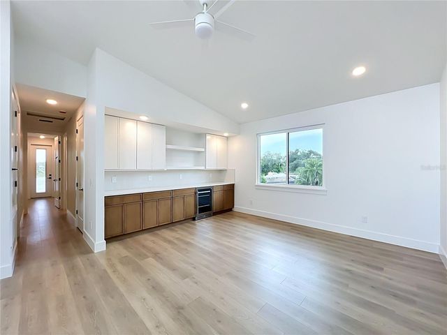 1205 FALCON DRIVE, Orlando, FL 32803