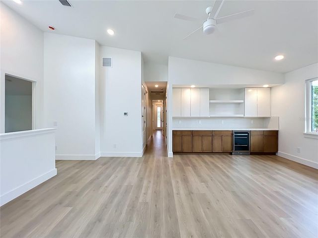 1205 FALCON DRIVE, Orlando, FL 32803