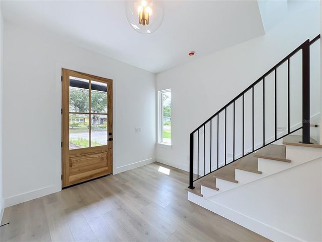 1205 FALCON DRIVE, Orlando, FL 32803