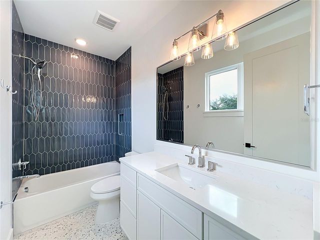 1205 FALCON DRIVE, Orlando, FL 32803