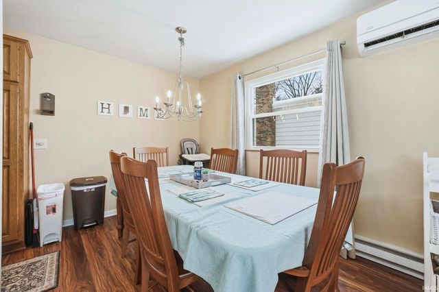 2542 Deerwood Drive, Fort Wayne, IN 46825