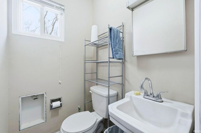 2542 Deerwood Drive, Fort Wayne, IN 46825