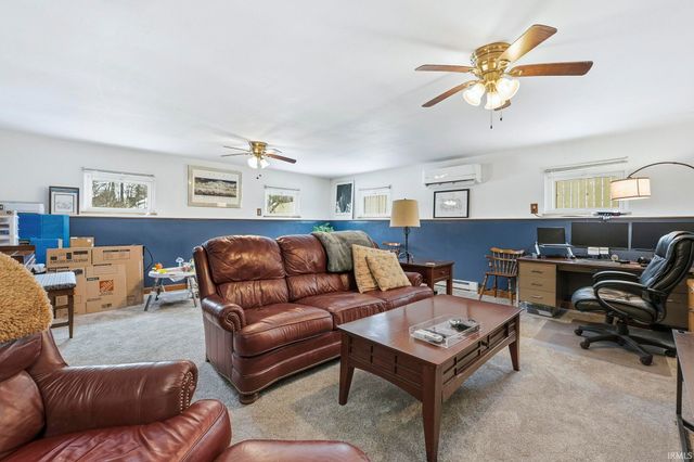 2542 Deerwood Drive, Fort Wayne, IN 46825