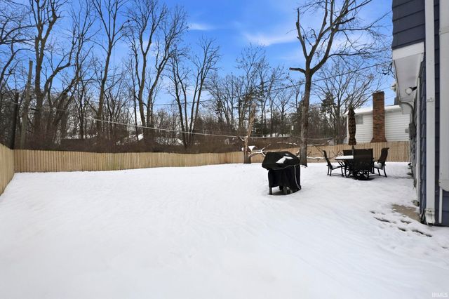 2542 Deerwood Drive, Fort Wayne, IN 46825