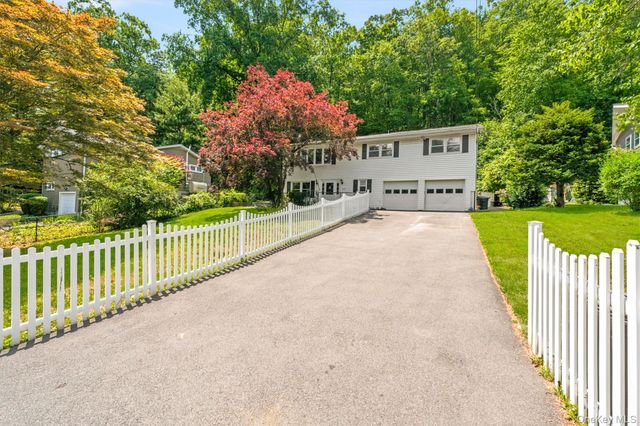 77 Wharton Drive, Cortlandt Manor, NY 10567