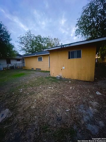 138 OLGA, San Antonio, TX 78237