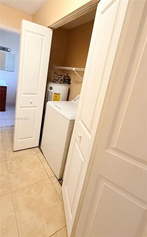 948 SW 74th Ave 948, North Lauderdale, FL 33068