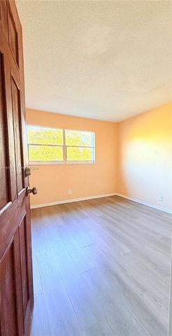 948 SW 74th Ave 948, North Lauderdale, FL 33068