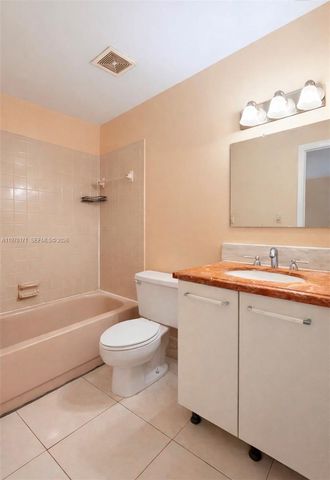 948 SW 74th Ave 948, North Lauderdale, FL 33068