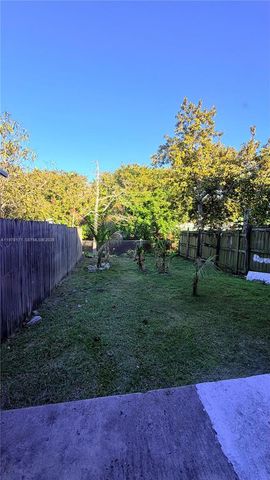 948 SW 74th Ave 948, North Lauderdale, FL 33068