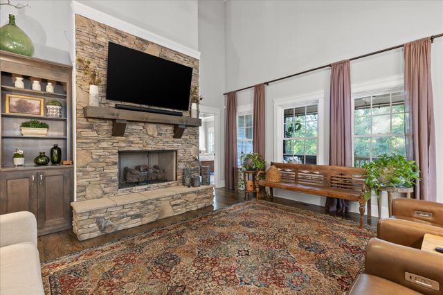 697 Sugar Leaf Lane, Soddy Daisy, TN 37379