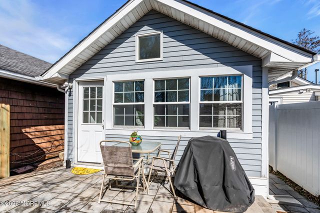 607 Central Avenue, Spring Lake Heights, NJ 07762