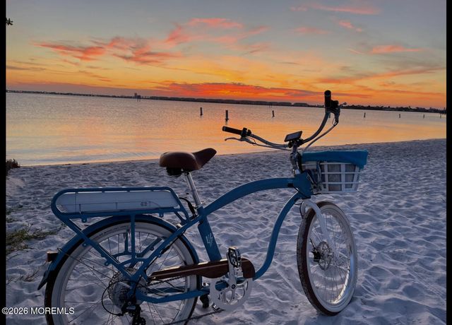 607 Central Avenue, Spring Lake Heights, NJ 07762