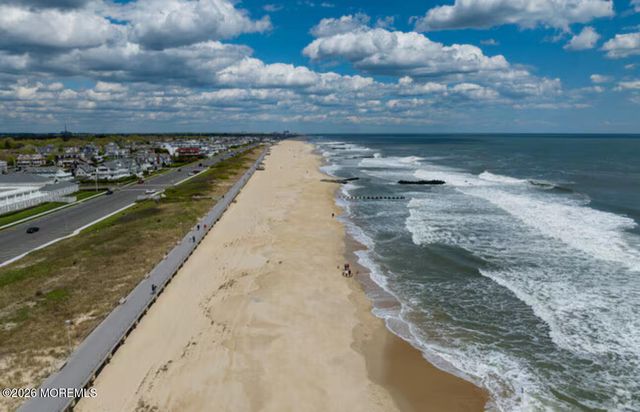 607 Central Avenue, Spring Lake Heights, NJ 07762