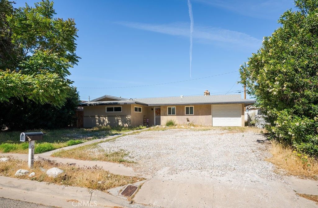 Image 2 of property listing at 9116 G Avenue, Hesperia, CA 92345