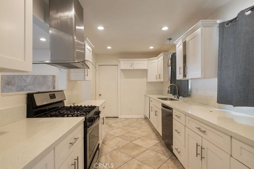 Image 3 of property listing at 9116 G Avenue, Hesperia, CA 92345