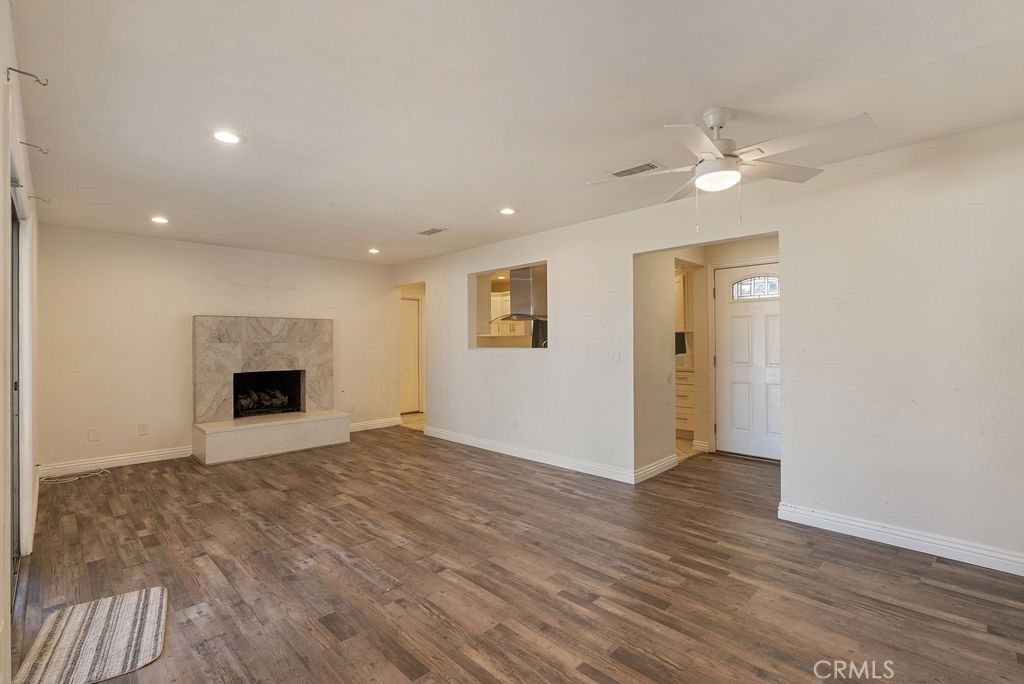 Image 8 of property listing at 9116 G Avenue, Hesperia, CA 92345