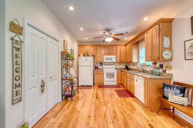 200 Gold Leaf Lane, Murphy, NC 28906