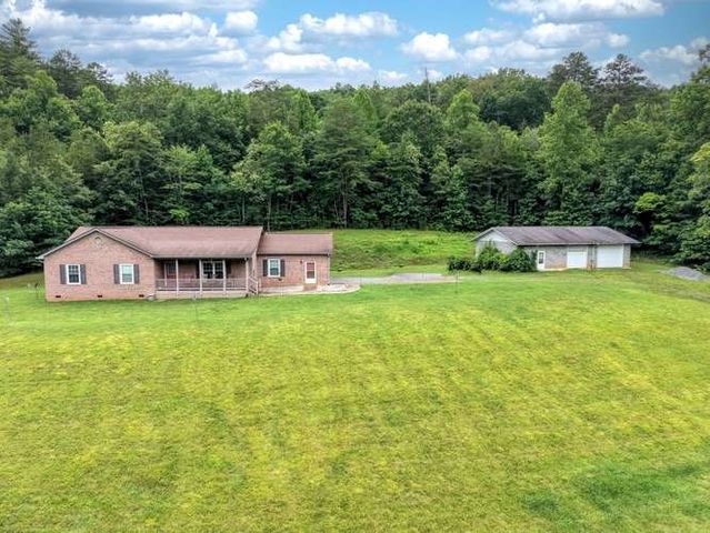 200 Gold Leaf Lane, Murphy, NC 28906