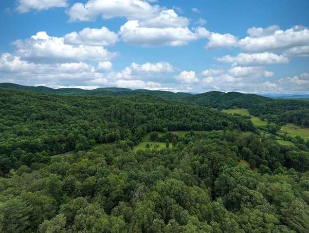 200 Gold Leaf Lane, Murphy, NC 28906