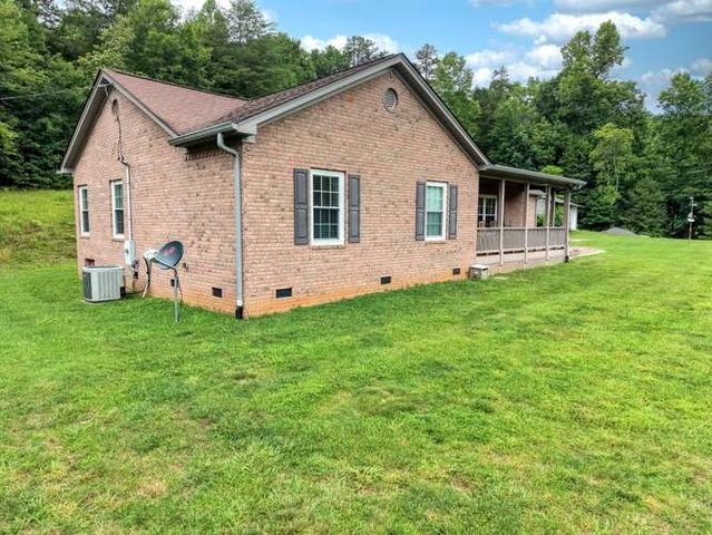 200 Gold Leaf Lane, Murphy, NC 28906