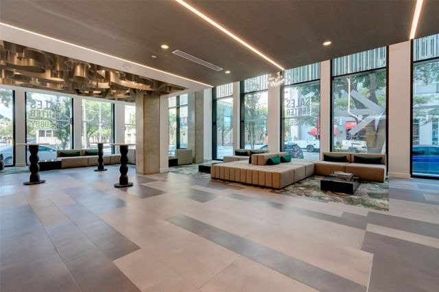 1211 Caroline Street, 907, Houston, TX 77002