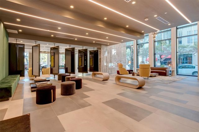 1211 Caroline Street, 907, Houston, TX 77002