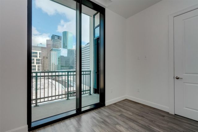 1211 Caroline Street, 907, Houston, TX 77002