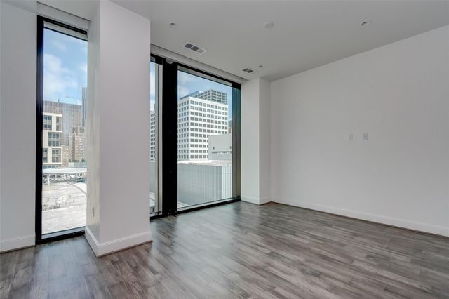 1211 Caroline Street, 907, Houston, TX 77002