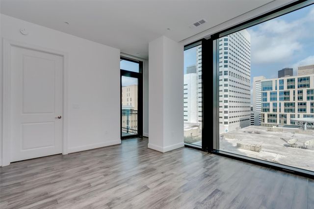 1211 Caroline Street, 907, Houston, TX 77002