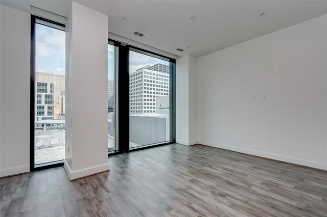 1211 Caroline Street, 907, Houston, TX 77002