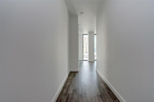 1211 Caroline Street, 907, Houston, TX 77002