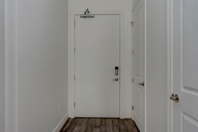 1211 Caroline Street, 907, Houston, TX 77002