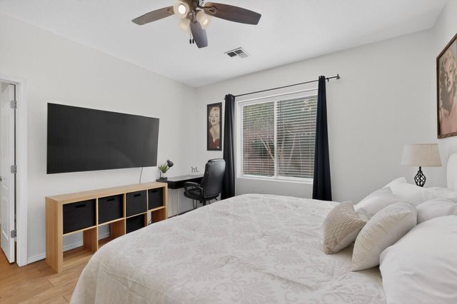 2923 Bosque De Oro Drive SW, Albuquerque, NM 87121