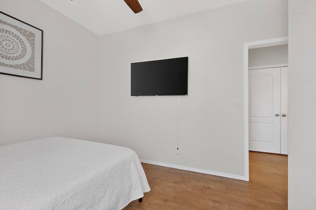 2923 Bosque De Oro Drive SW, Albuquerque, NM 87121