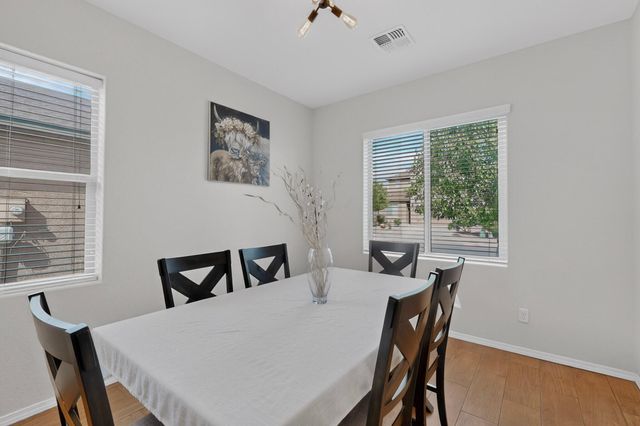 2923 Bosque De Oro Drive SW, Albuquerque, NM 87121