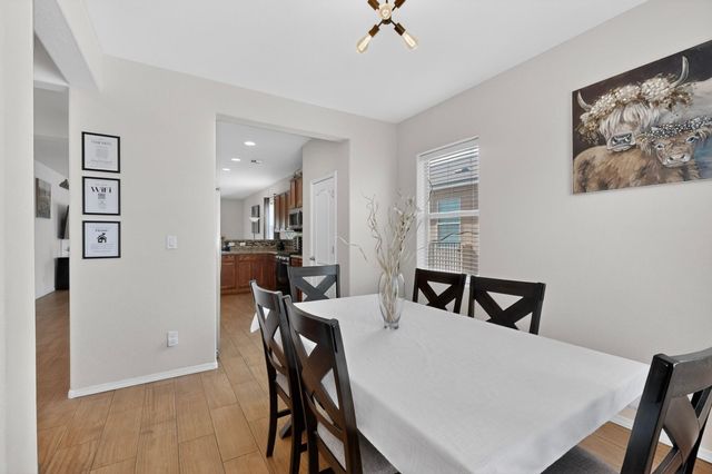 2923 Bosque De Oro Drive SW, Albuquerque, NM 87121