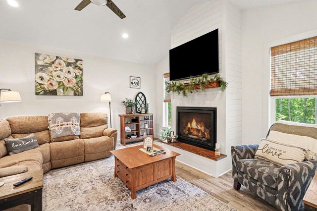1685 CHOPPING RD, Mineral, VA 23117