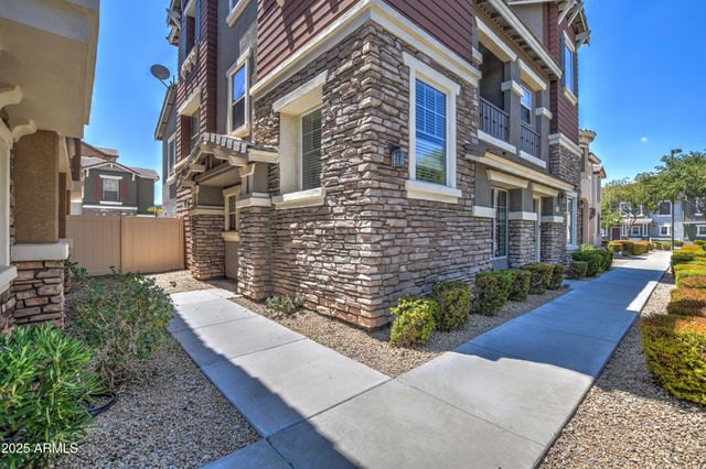 134 W CAMPBELL Court, Gilbert, AZ 85233